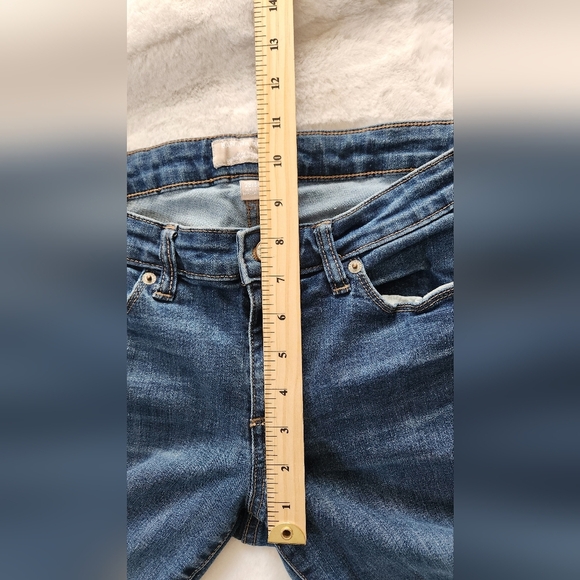 Banana Republic Slim Bootcut Jean - Size 28/6P - Picture 5 of 11